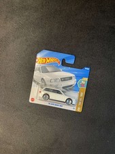 2025 Hot Wheels 94 AUDI AVANT RS2 HW 70s vs 90s Short Card with Protector wagon
