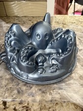 New Nordic Ware Octopus Cake Pan 10 Cup Heavy Cast Aluminum BakingΒ pan