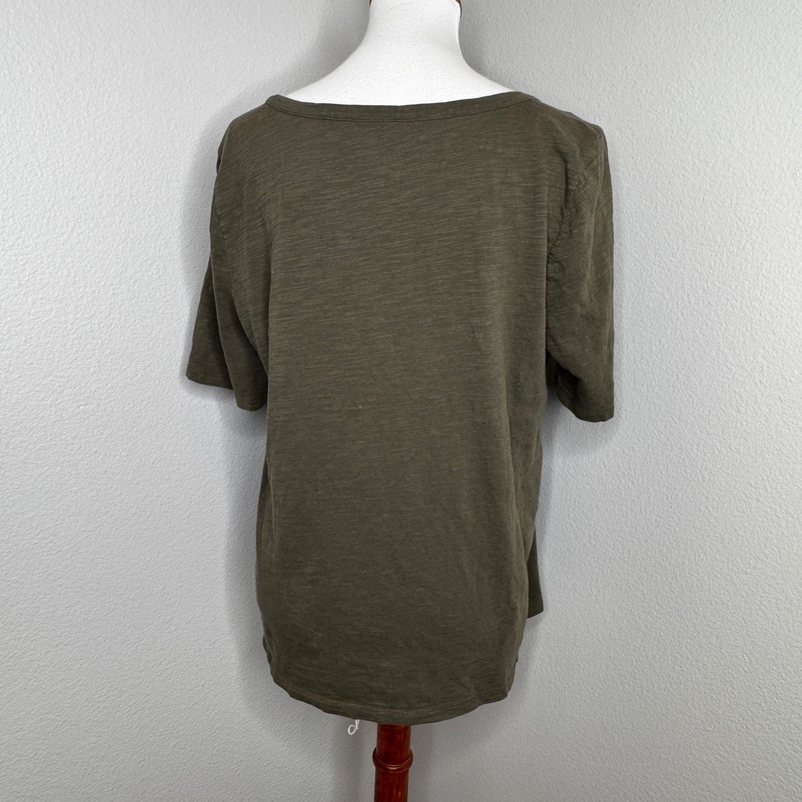 TALBOTS Womens T-Shirt LARGE Olive Green Cotton Window Pane Design Minimalist