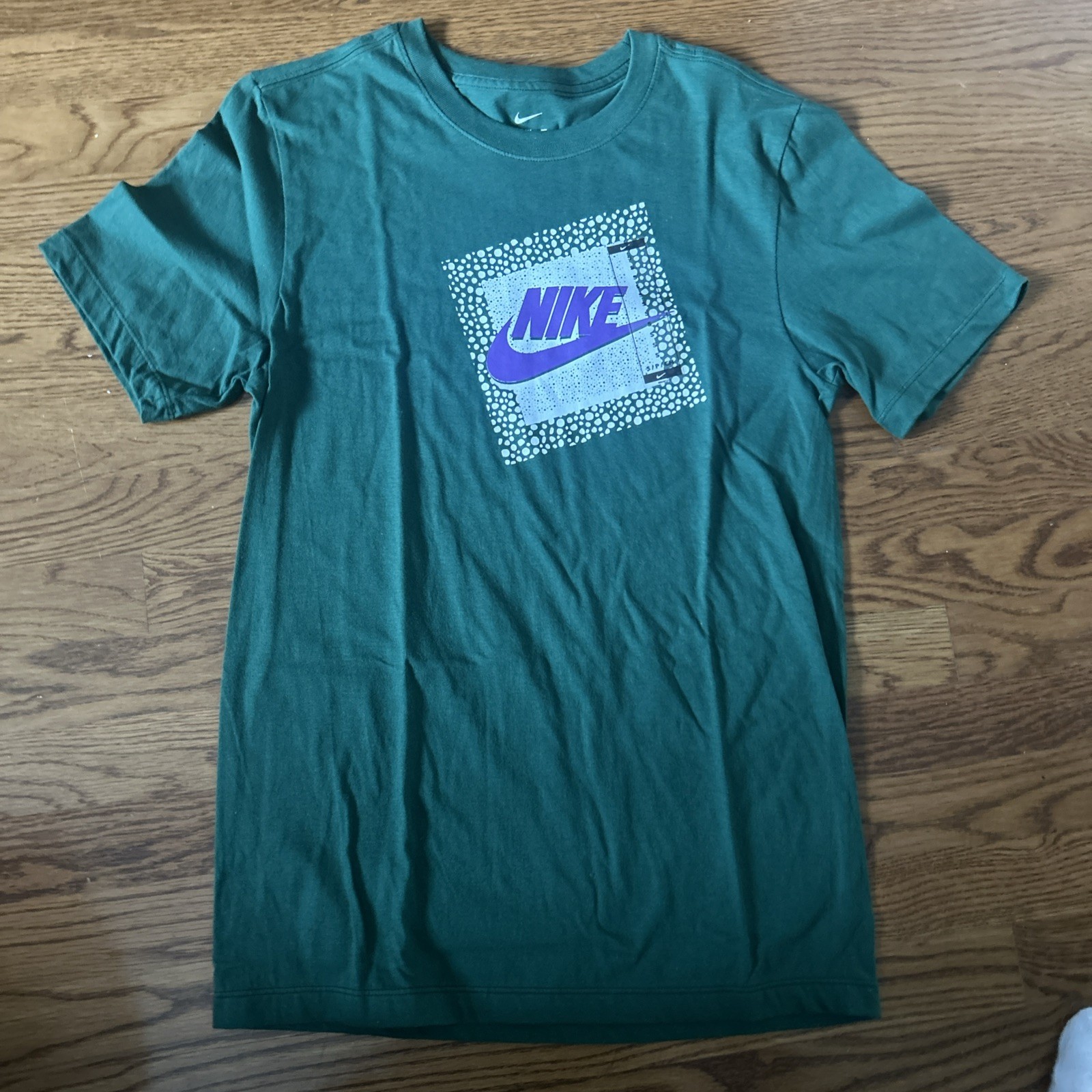 the nike tee