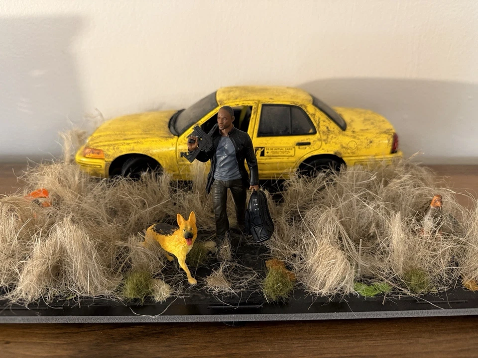“I Am legend” Movie Themed Diorama With 1/18 NYC Taxi Diecast Crown Victoria - Image 2 of 4