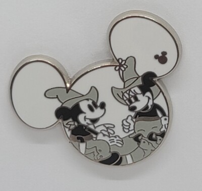 Disney Pin WDW Hidden Mickey 2019 Disney Short Films: Two Gun