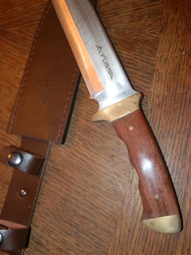 Flissa 8.5" Bowie Hunting Knife Full Tang Fixed Blade Wood Handle w/ Sheath 14" - Picture 2 of 3