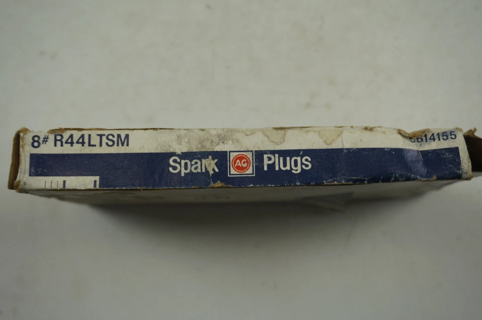 AC R44LTSM NEW SPARK PLUGS LOT OF 5 NOS - Image 2 of 4