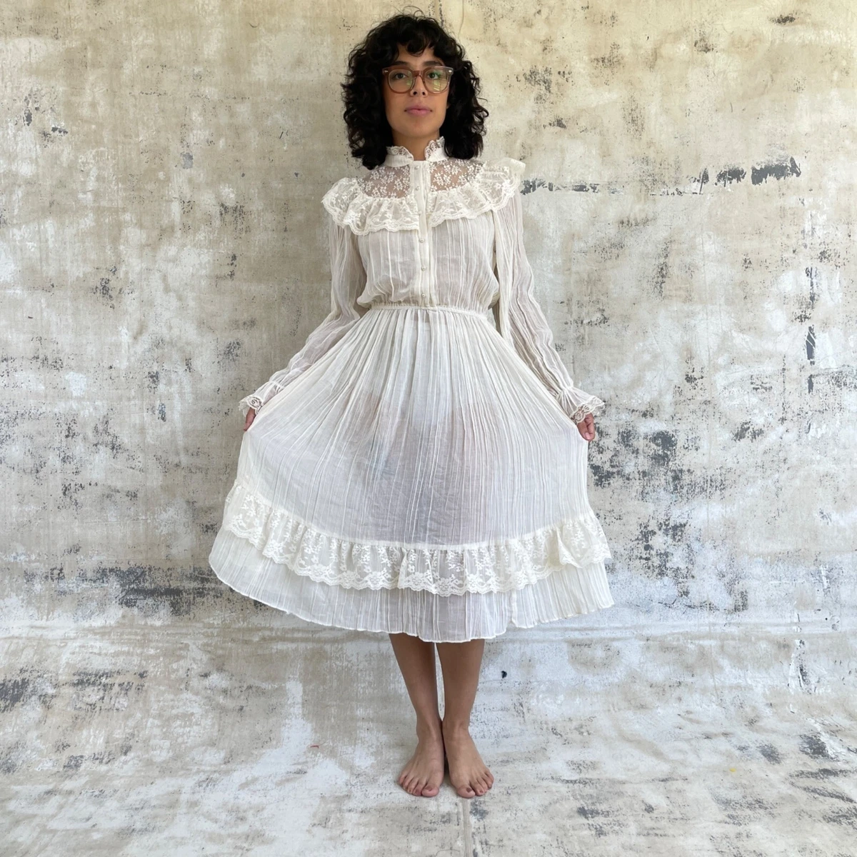 1970s top white dress