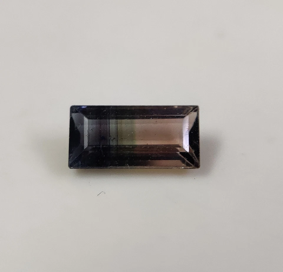 Piedra preciosa natural de corte baguette de turmalina bicolor, tamaño 5,40x10,60x3,80 mm 2 cts Foto 4 de 4