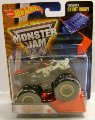 PIRATE'S CURSE #38 NEW TRUCK W/ RAMP MONSTER JAM TRUCK DIECAST HOT WHEELS 2016