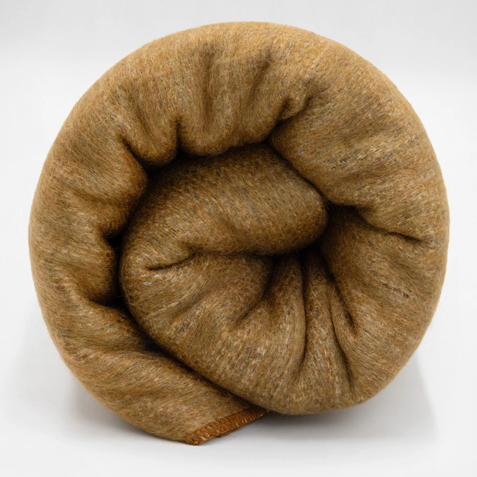 DOUBLE DENSITY ALPACA WOOL BLANKET THROW | QUEEN SIZE | SOFT & WARM – CAMEL GOLD - Image 3 of 4