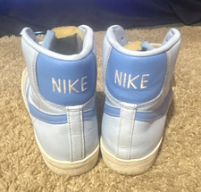 Nike Men s Mid Top Leather Lace-Up Sneakers W...