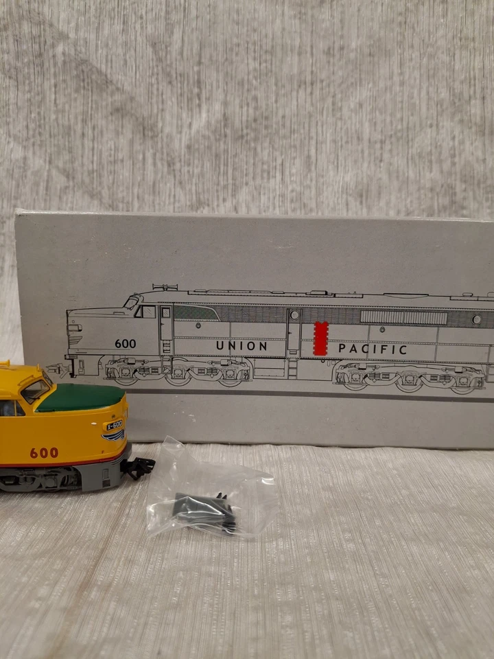 Marklin H0 37610 Union Pacific Diesel Locomotive w/sound effects - LNIB Era III - Image 3 of 4