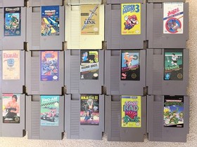 Nintendo NES Game Lot of 35 Games & Light Zapper
