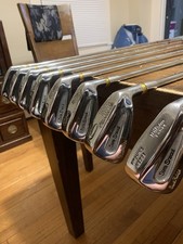 MINT Vintage Wilson Sam Snead Blue Ridge Iron Set 24076 Original Grips RH