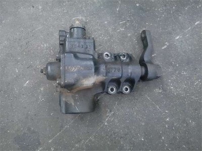 T041135  Caja Direccion Normal Nissan pick up 25 navara doble cabina 4 puertas