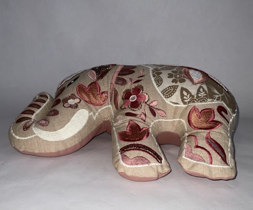 Beaded Embroidered Elephant Shaped Throw Pillow 16 x 12.5 in FLAWED - Bild 2 von 9