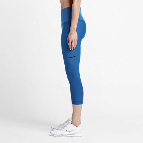 nike zoned sculpt capri