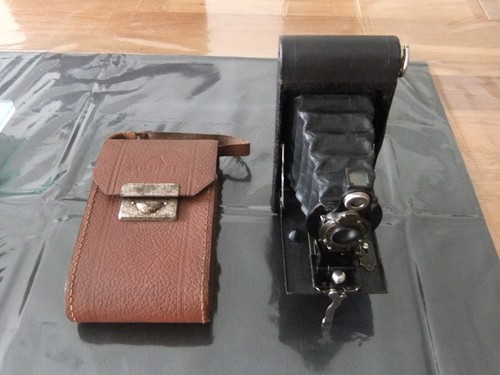 Antique, Appareil Photo De Collection, Soufflet, Kodak Ball