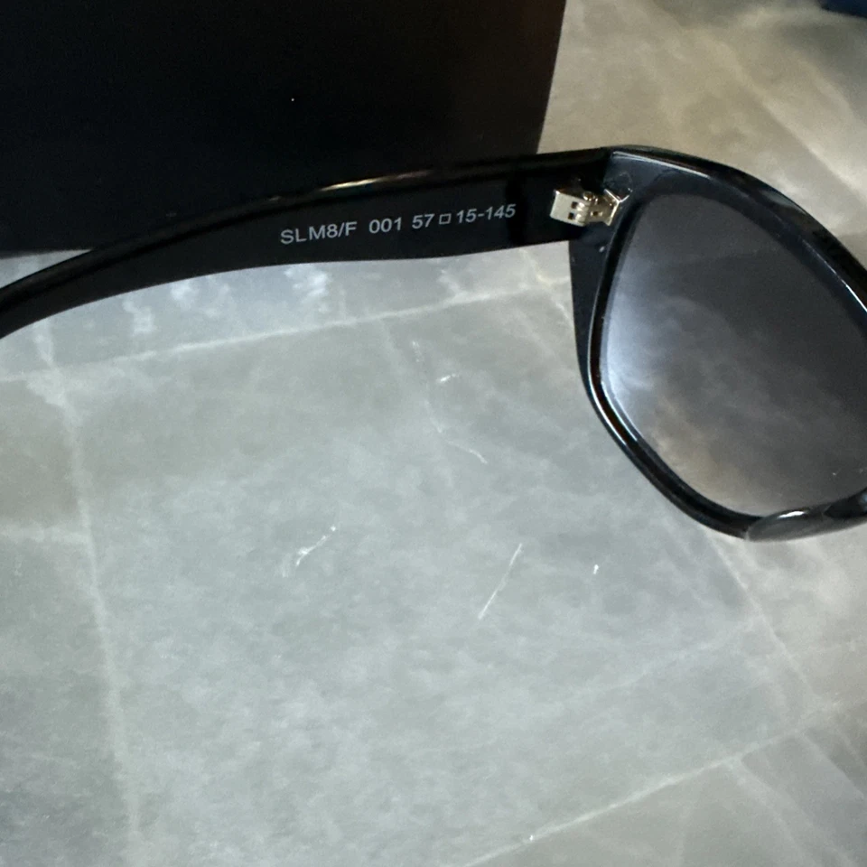 Óculos de sol Yves Saint Laurent YSL - Imagem 2 de 4