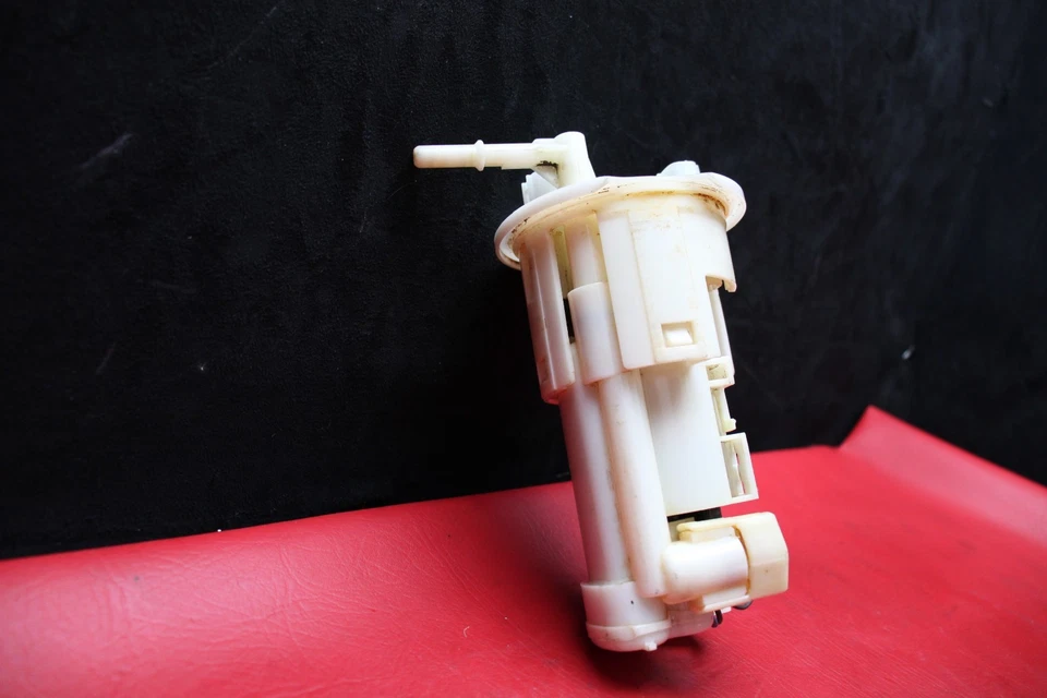 Bomba de combustible Yamaha FZ6R 04-2009 (NECESITA RECONSTRUCCIÓN) #8501 Foto 4 de 4