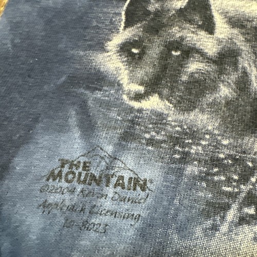 Vintage 2004 The Mountain Howling Wolf Husky Natur Tier blau Batik T-Shirt - Bild 4 von 8