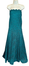 La Femme Lace Full Strapless Dress in Emerald Green NWOT Size 4