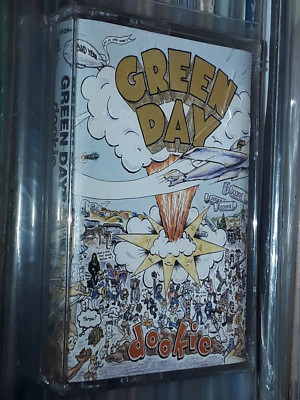 RARE ORIGINAL GREEN  DAY BLUE CLEAR DOOKIE CASSETTE TAPE STILL SEALED 1994 PUNK