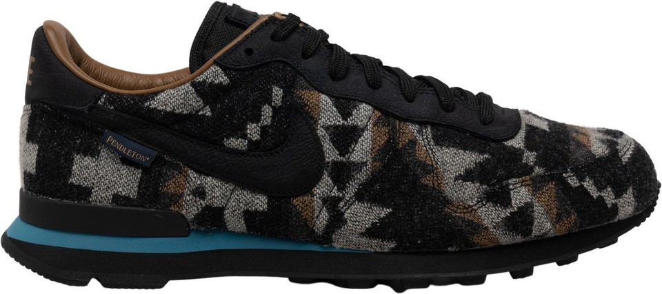 Nike Internationalist PND QS Black for Sale | Authenticity