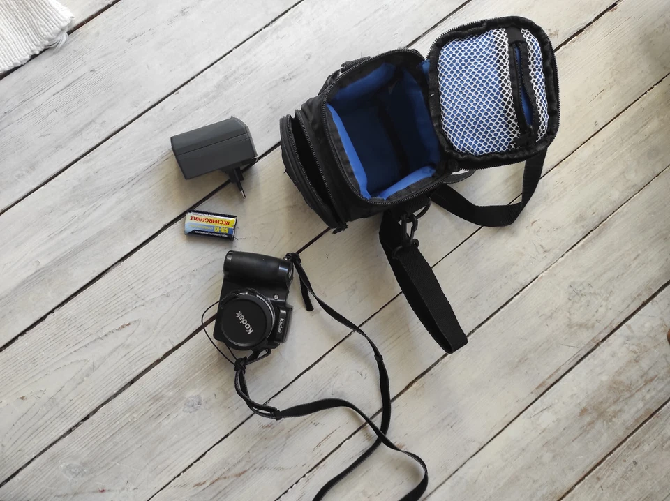 Kodak EasyShare ZD710 7.1MP Digital Camera - Black - Image 4 of 4