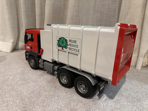 Bruder MAN Recycling truck - Picture 9 of 10