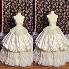 Vintage Wedding Dresses Satin Strapless Ruffles Retro Full Length Bridal Gowns