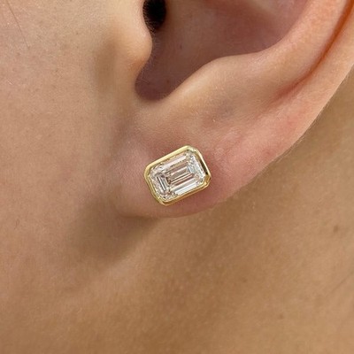 IGI zertifiziert 4 kt Smaragd im Labor gezüchteter Diamant 14 K Gold Zargenfassung Ohrstecker feine Ohrringe
