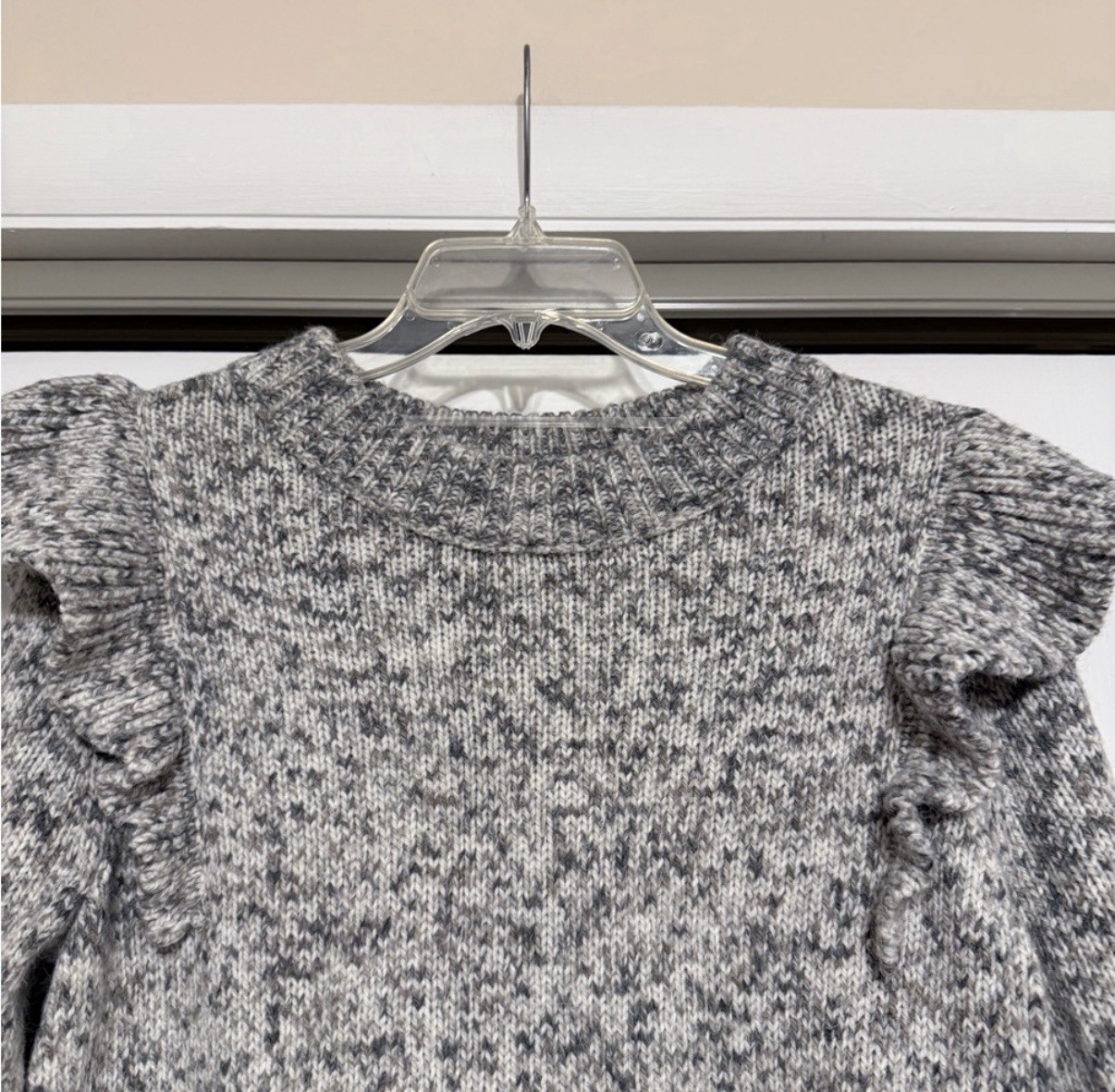 Universal Thread Marled Gray Sweater with Ruffle … - image 2