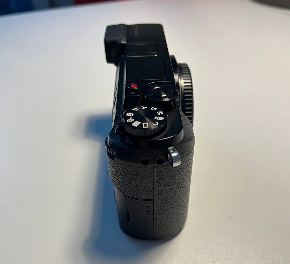 Panasonic Lumix GX80, photo 2 of 5