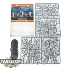 Daughters of Khaine - 5x Blood Sisters / Stalkers - im Gussrahmen