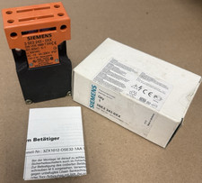 SIEMENS 3SE2 243-0XX POSITION SWITCH 500VAC *NEW IN BOX*