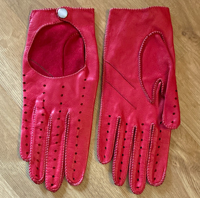 Women s Red Leather Wrist-Length Gloves Size 7.5 Snap/Button Accent Solid