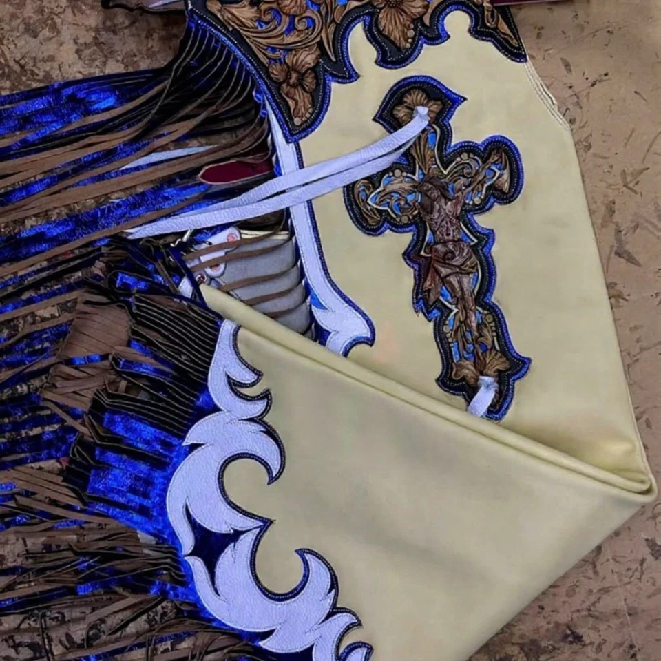 Gorras de rodeo de cuero personalizadas para montar toros occidentales flecos de equipo de vaquero Foto 3 de 4