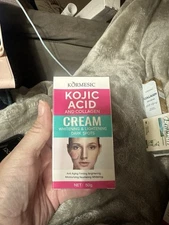 Kojic Acid And Collagen Cream Whitening & Lighting Dark Spots
