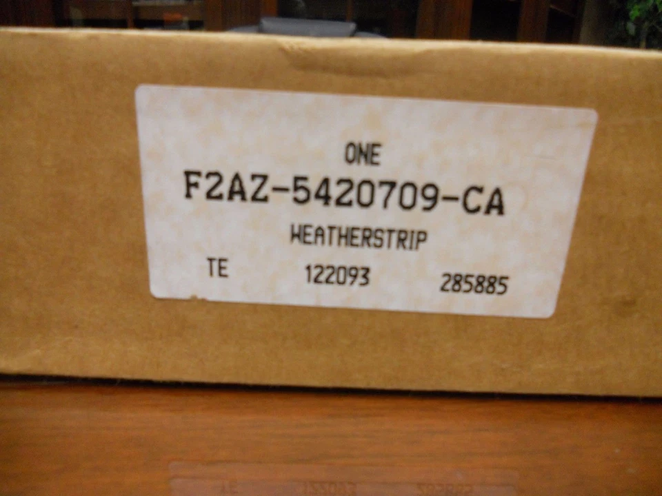 Sello de puerta delantera derecho pasajero derecho Ford pasajero F2AZ-5420709-CA Foto 2 de 2