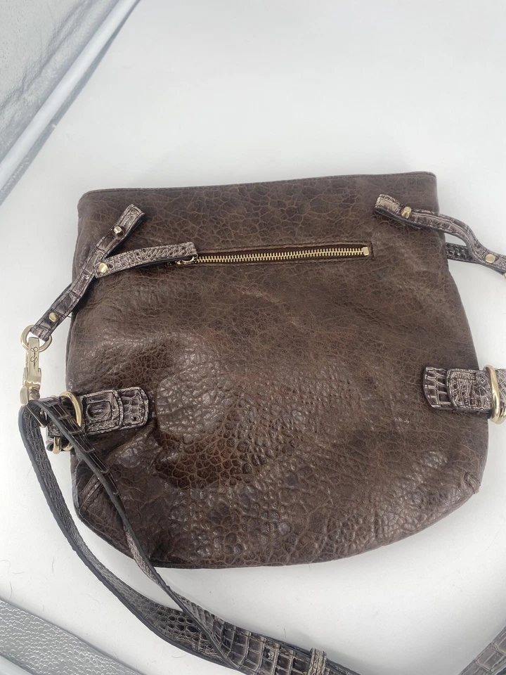 Bolso de mano bandolera Jessica Simpson marrón cocodrilo en relieve Foto 4 de 4