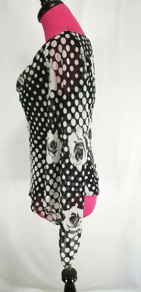 JS Collection 8 码女式黑色白色圆点花卉圆领衬衫 — 第 4/4 张图片