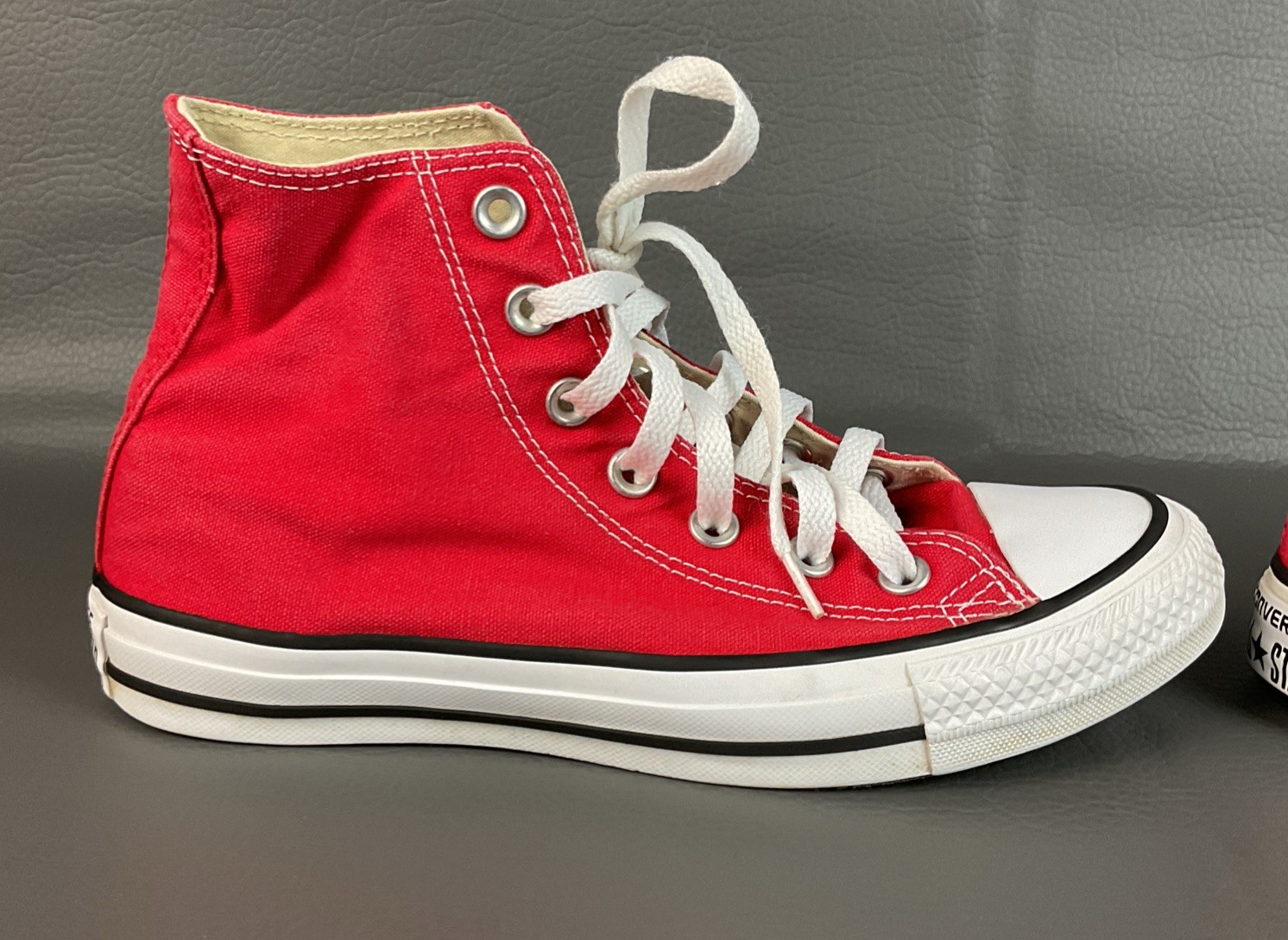 Converse Chuck Taylor All Star High Womens Size 7 Red Athletic Shoes Sneakers thumbnail 8