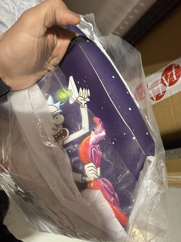 Mochila Sprayground X Rick & Morty atascada en un pepinillo (DLXV) limitada daños raros Foto 4 de 4