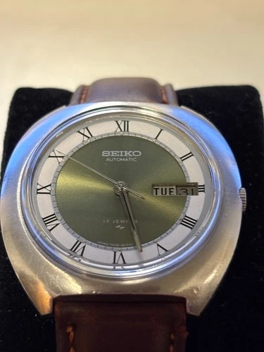 Seiko 7006-8029 Automatic Day Date — Green Sunburst Dial — 17 Jewel — Serviced —