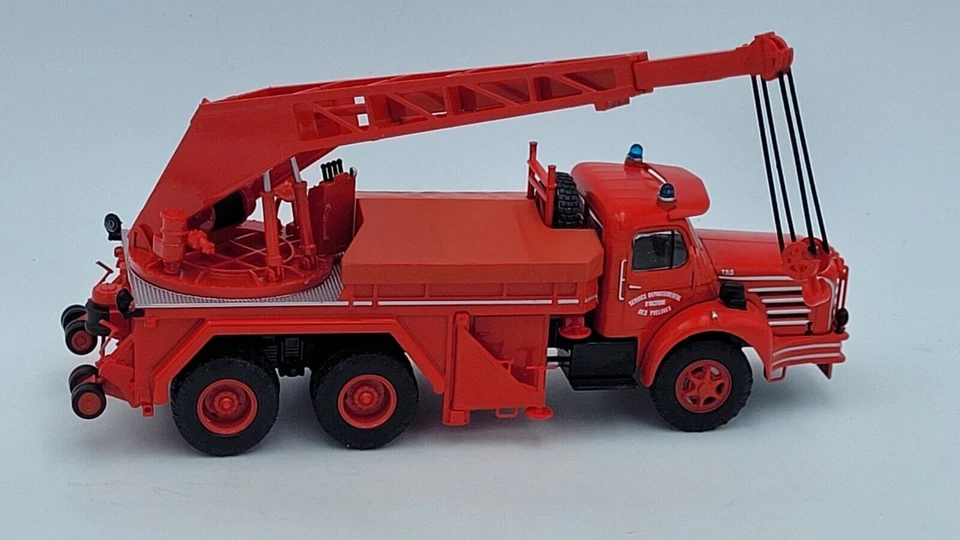 IXO - MAGIRUS BERLIET TBO 15 m3 1959 Gru d'intervento dei vigili del fuoco Yv... - Immagine 4 di 4