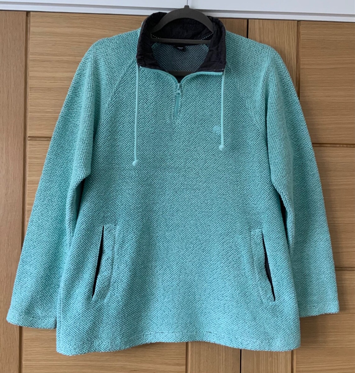 Cotton Traders Mint Green 1/4 Zip Waffle Knit Sweatshirt Unisex