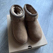 Image of UGG Women’s Classic Ultra Mini Maxi Curly Tan UK Size 7 New in Box Genuine