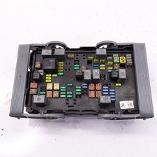 2007-2009 Chevy Tahoe Fuse Box Engine Compart...