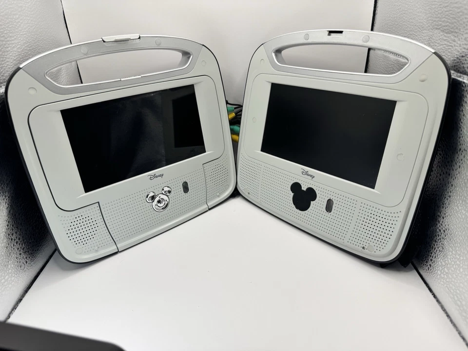 Disney Dual Screen Portable DVD Player - Pirates Of The Caribbean D7500PDD Works - Image 3 of 4