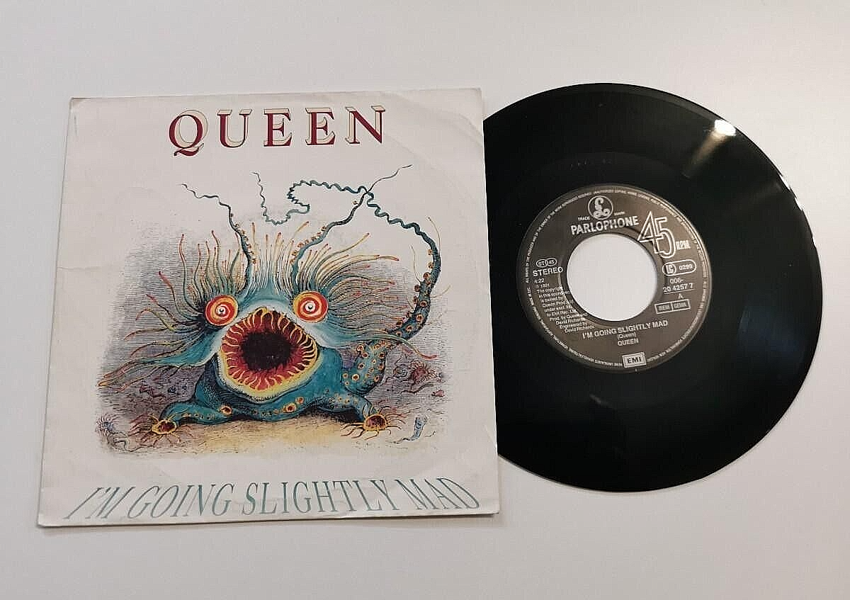 QUEEN I'm going slightly mad 7