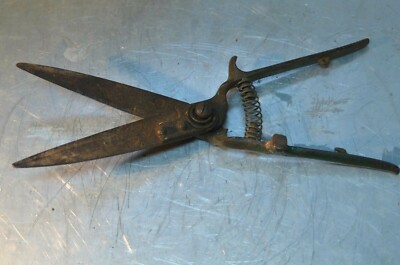 Pruning Shears Cast Iron Garden Pruner Metal Hand Snips Cutter Scissors Vintage